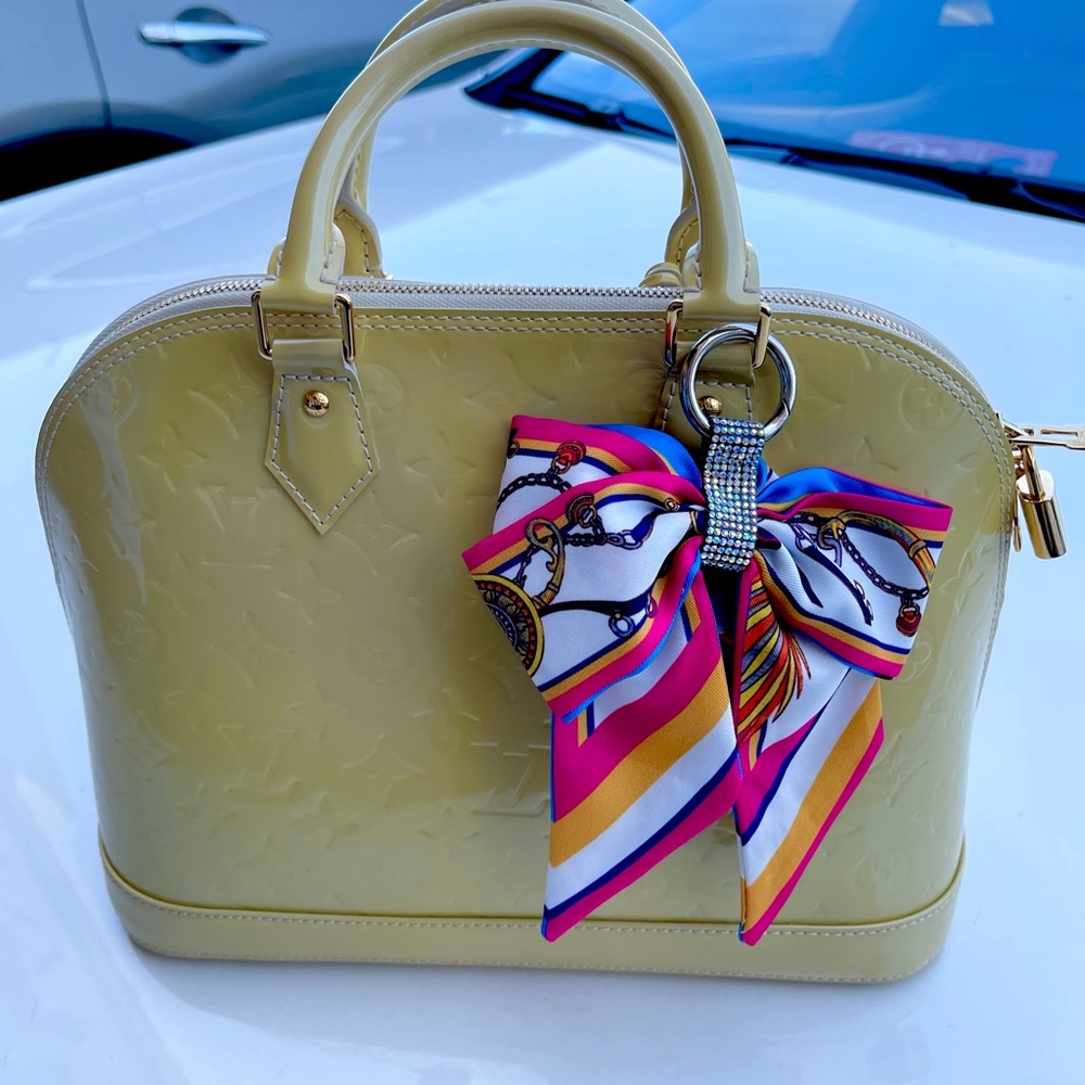 LOUIS VUITTON Monogram Vernis Alma GM